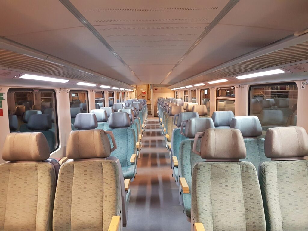 5 Luxury Train Journeys That Feels like 5 Star Hotels pexels keith bonner 2844324 4382643 Luxury America