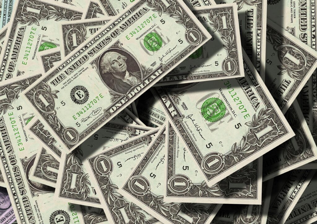 6 Times When a Luxury Credit Card Will Save You Serious Money pexels pixabay 47344 Luxury America